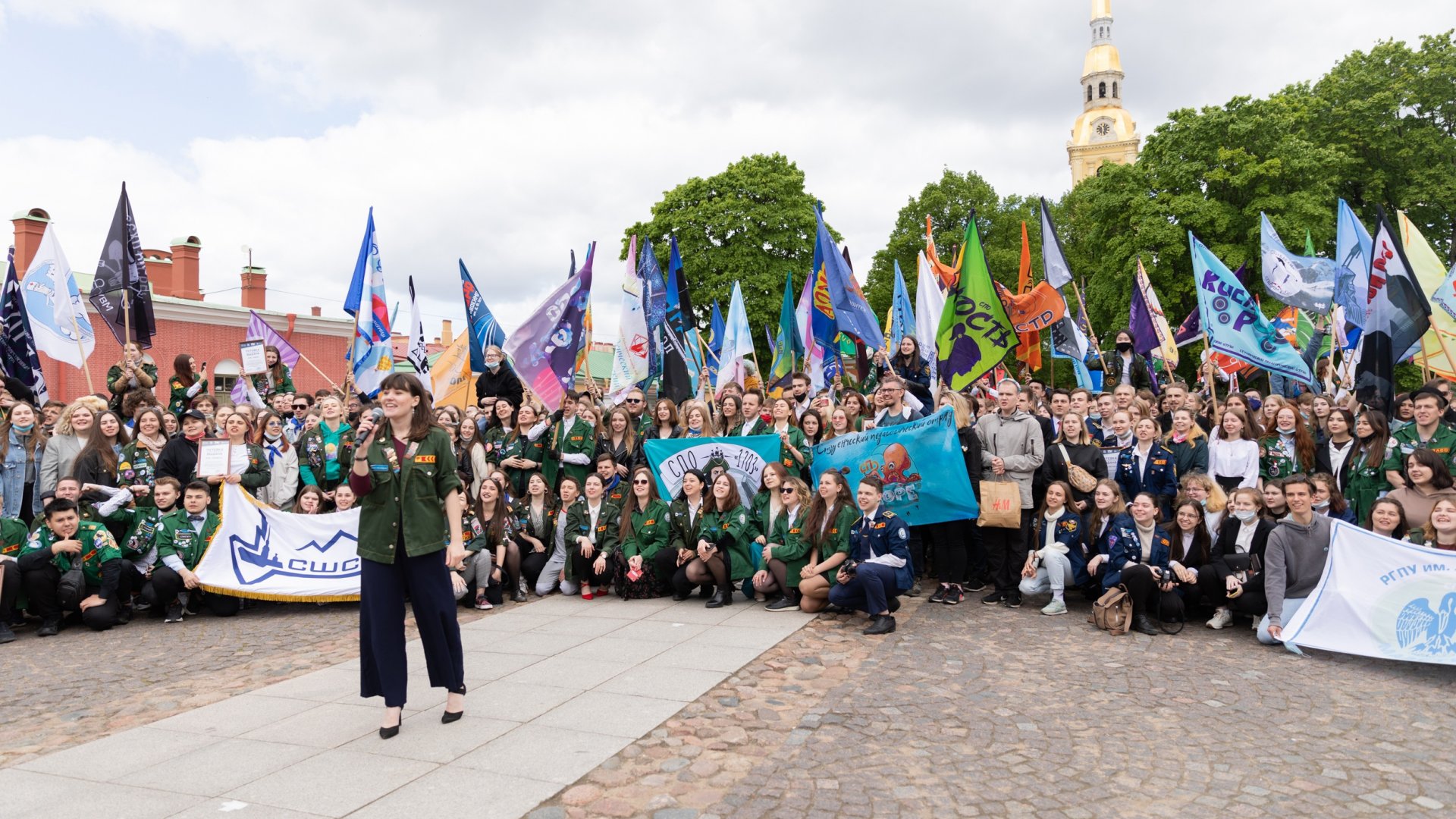 29 мая в Петропавловской крепости сотни студентов дали старт трудовому семестру
