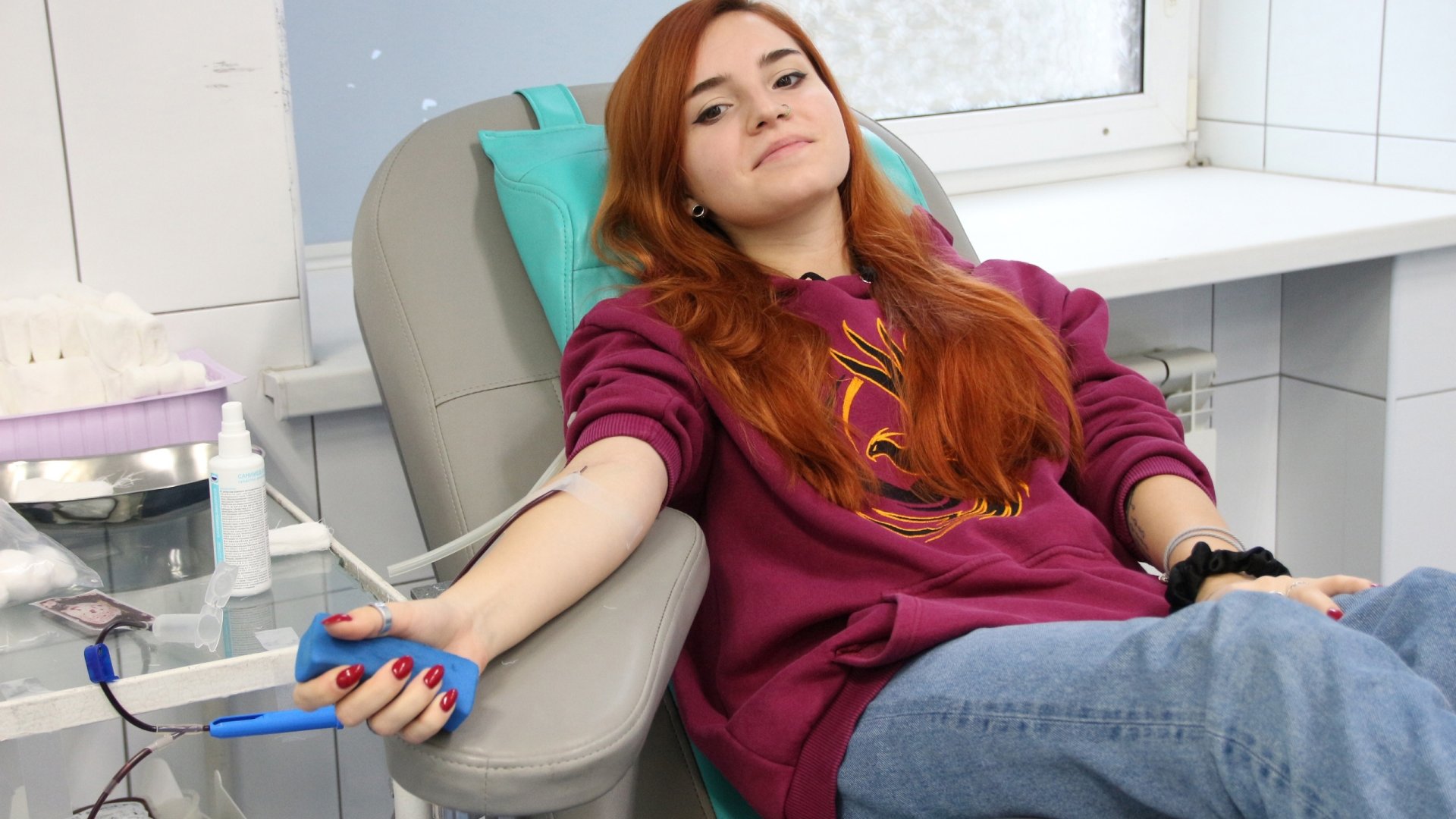 Участники студенческих отрядов сдали 64 литра крови.