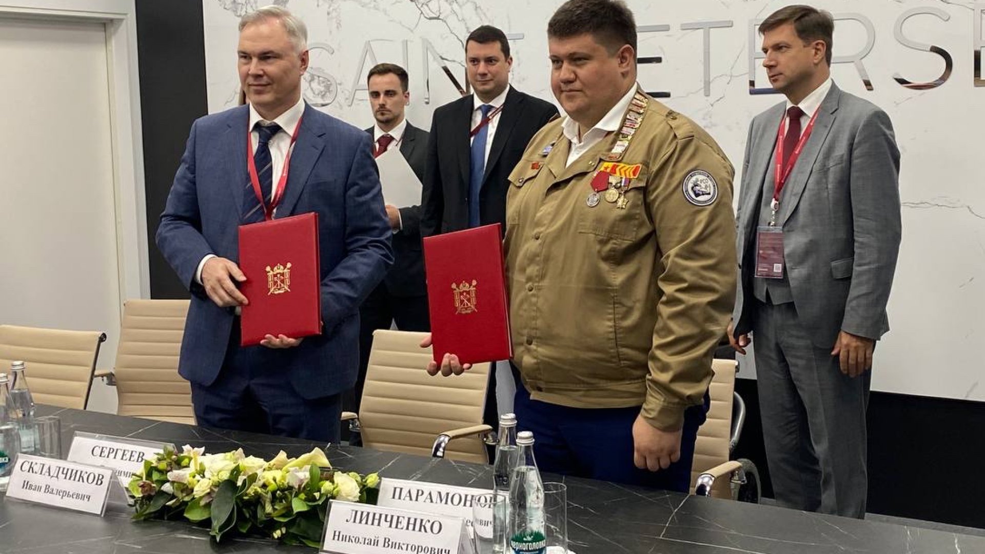 ПМЭФ: Российские студенческие отряды организуют Всероссийский трудовой проект в аэропорту Пулково ПМЭФ: Российские студенческие отряды организуют Всероссийский трудовой проект в аэропорту Пулково