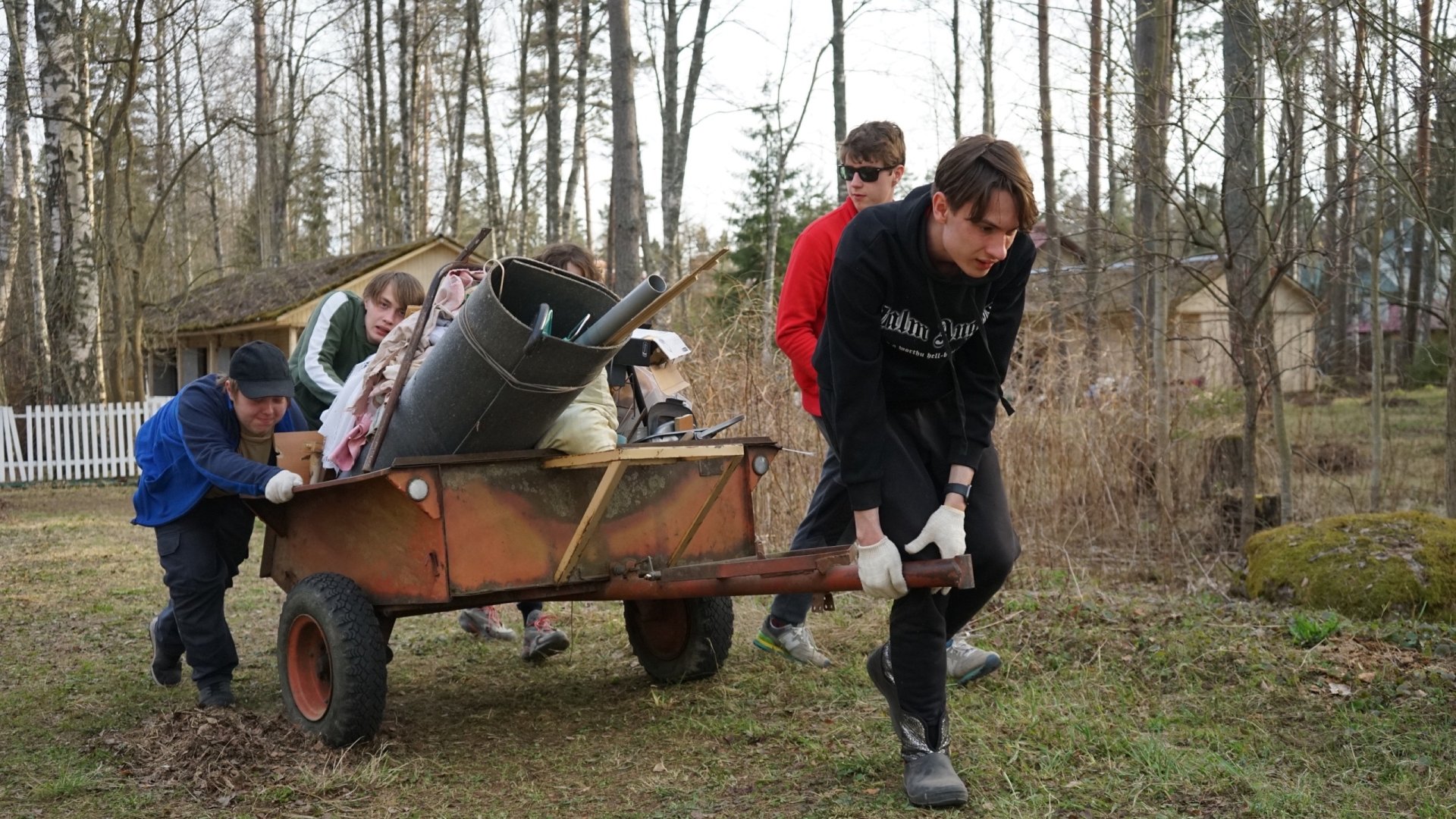 Первая половина майской трудовой вахты завершена