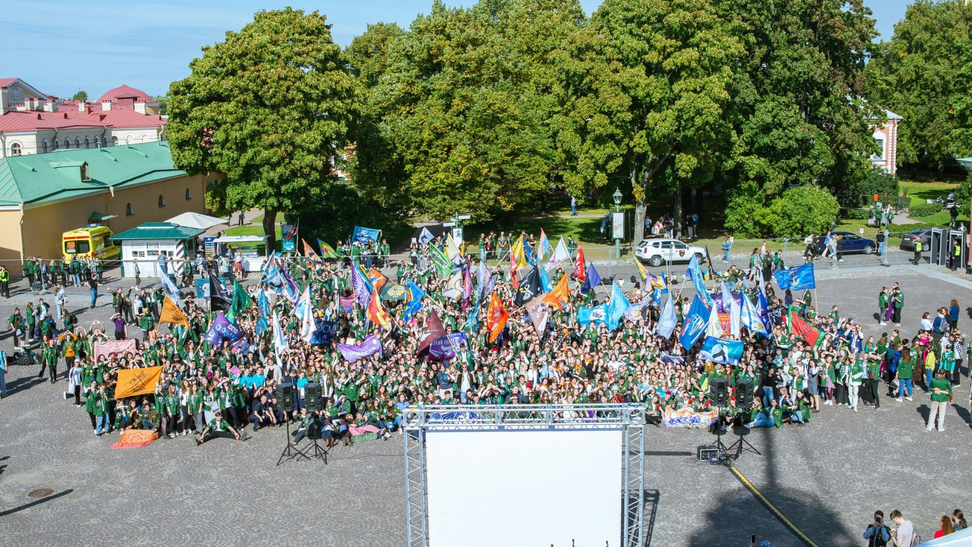 Более 4000 студентов из Петербурга работали этим летом в 24 регионах России.